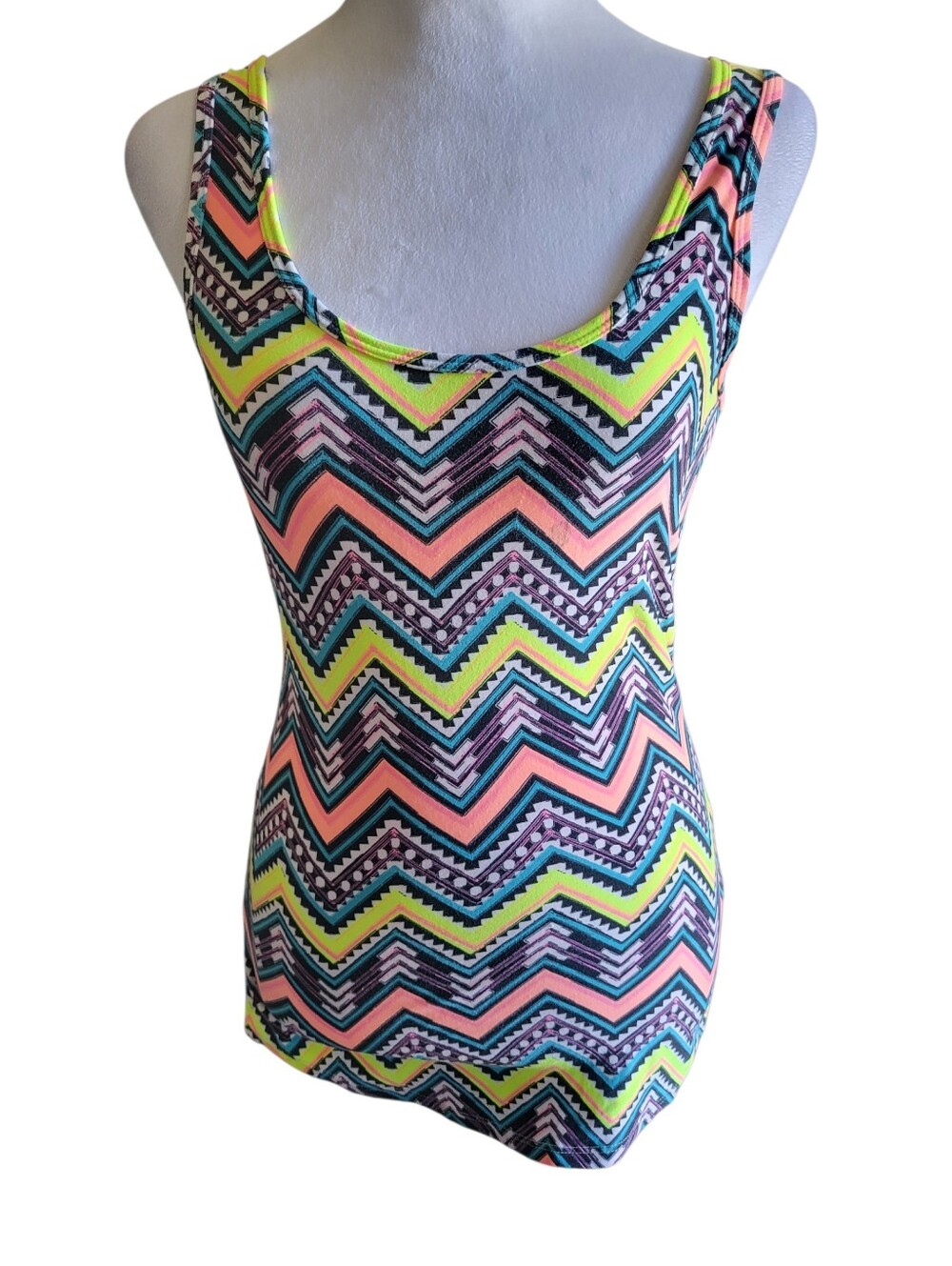 No Boundaries Chevron Tank sz S